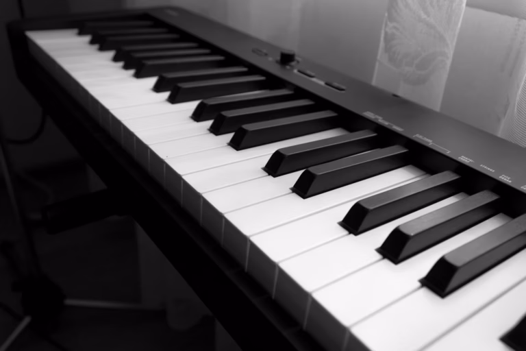 Digital Piano or Acoustic Piano: Which Is Better?